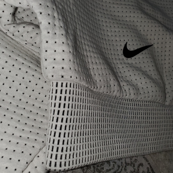 Crew neck cropped Nike sweater - Picture 4 of 8